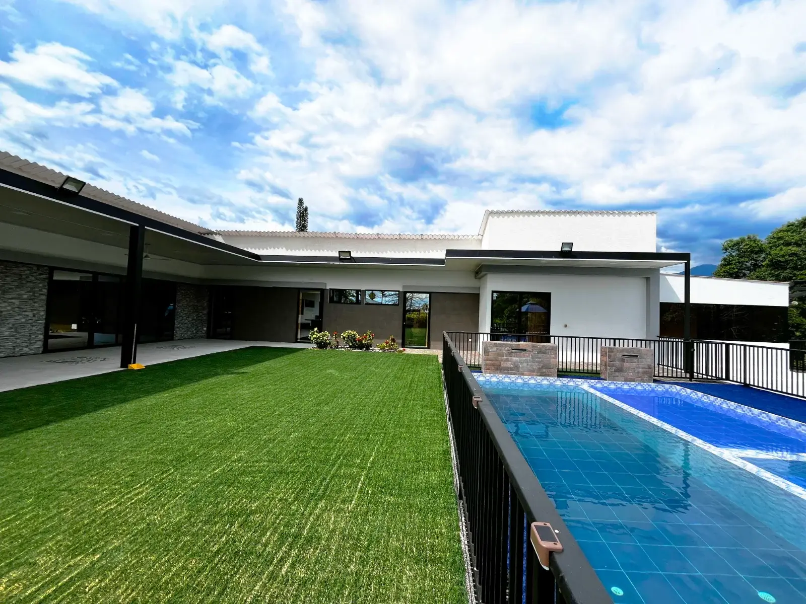 Casa Vía Armenia - Club Campestre