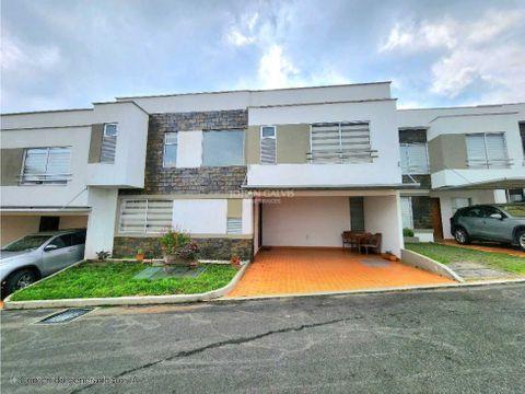 Casa Urbana — Norte La Castellana Armenia